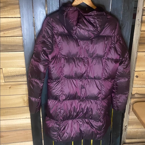 Eddie Bauer EB550 Purple down puffer parka Jacket size large full zip - Picture 4 of 7